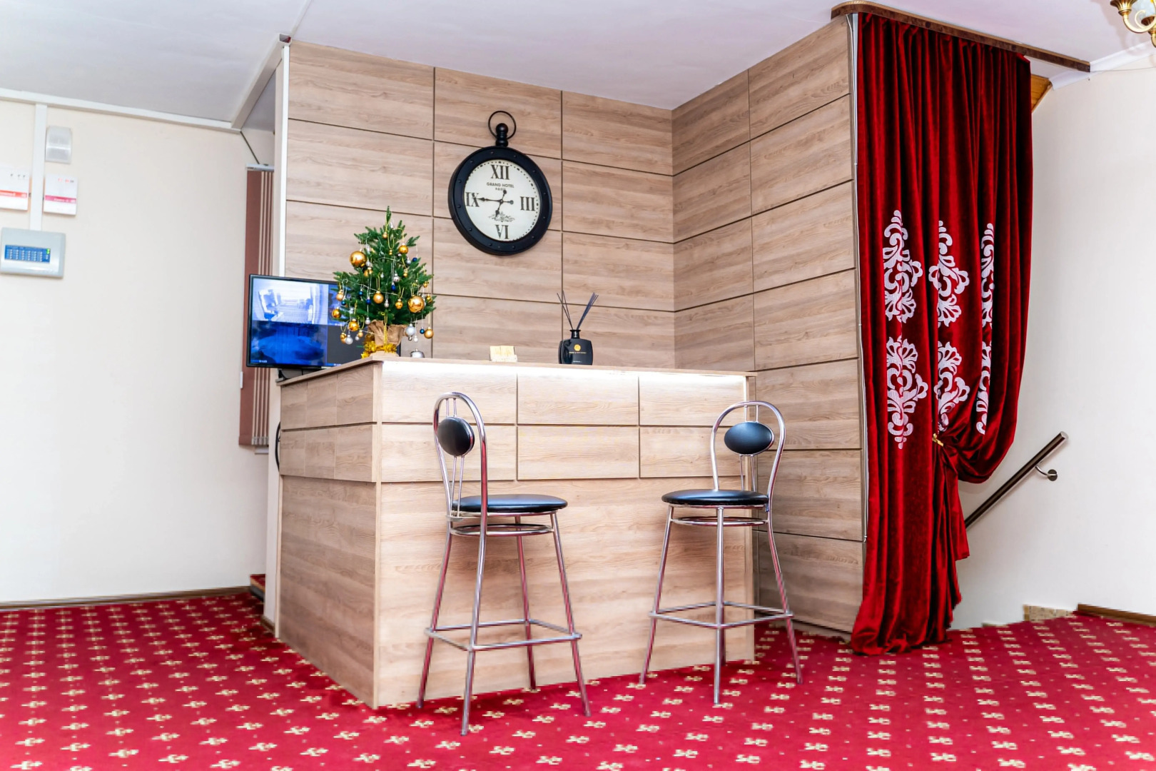 Отель Белые Ночи