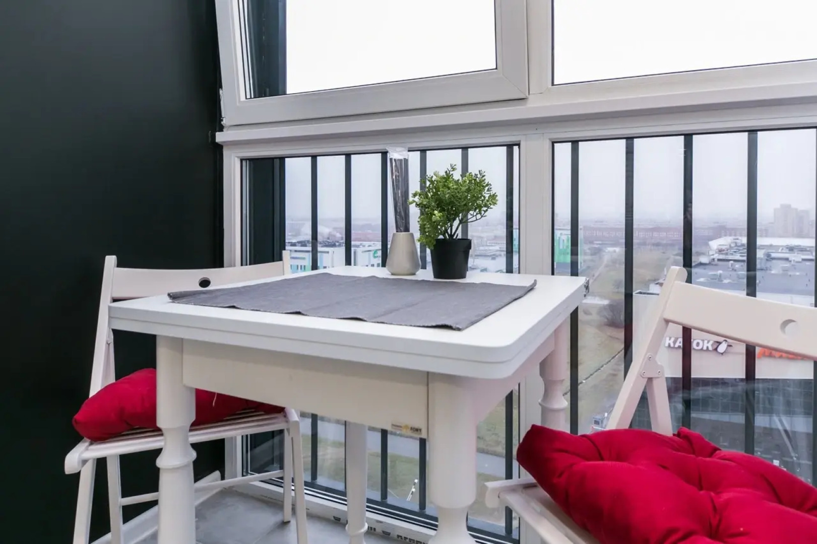 Апартаменты Film у метро 1