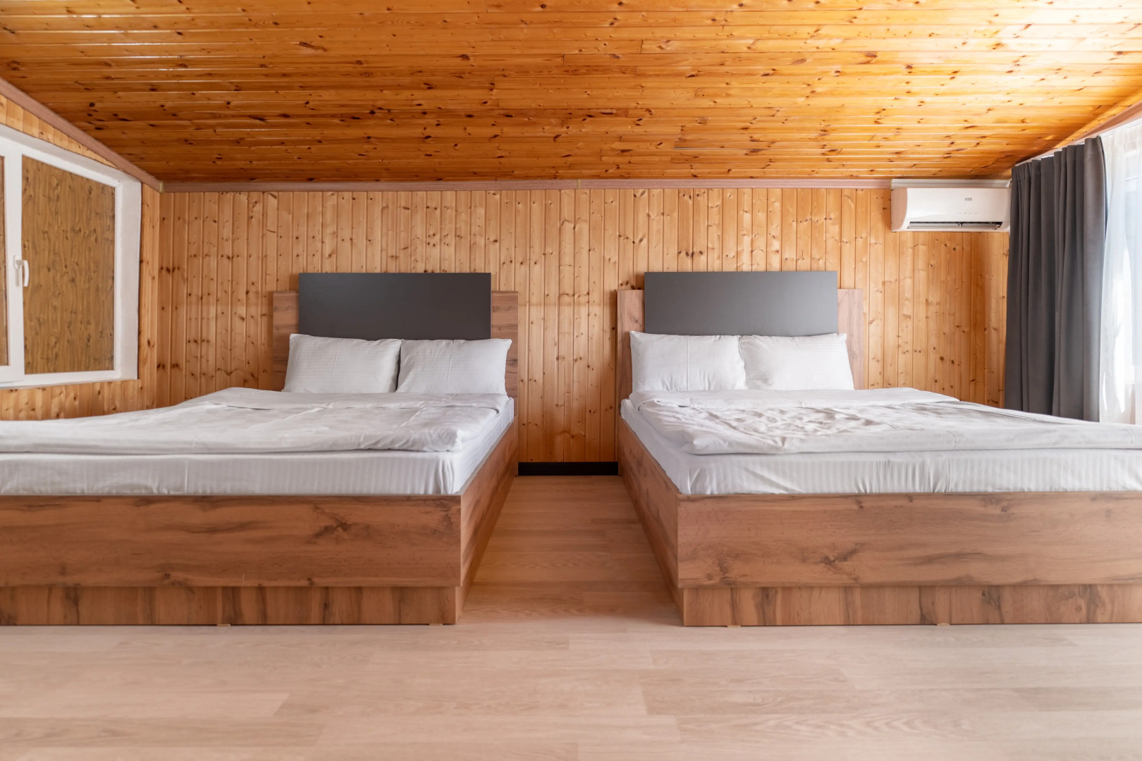 Отель Максим Парк-Лоо