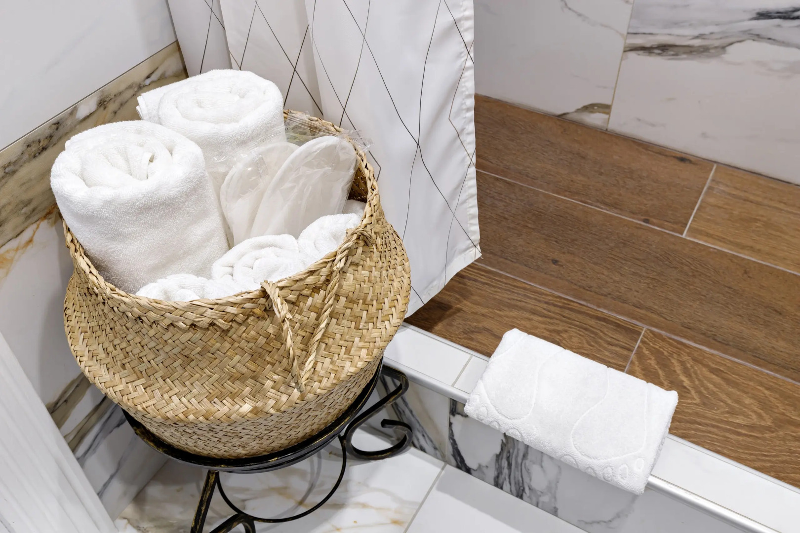 Квартира Стильный лофт на первой линии парка Галицкого