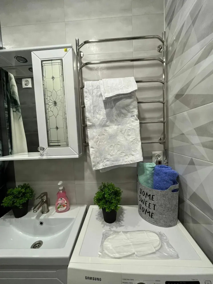 Апартаменты 1-комнатные рядом с Волгой в 6-ом микрорайоне