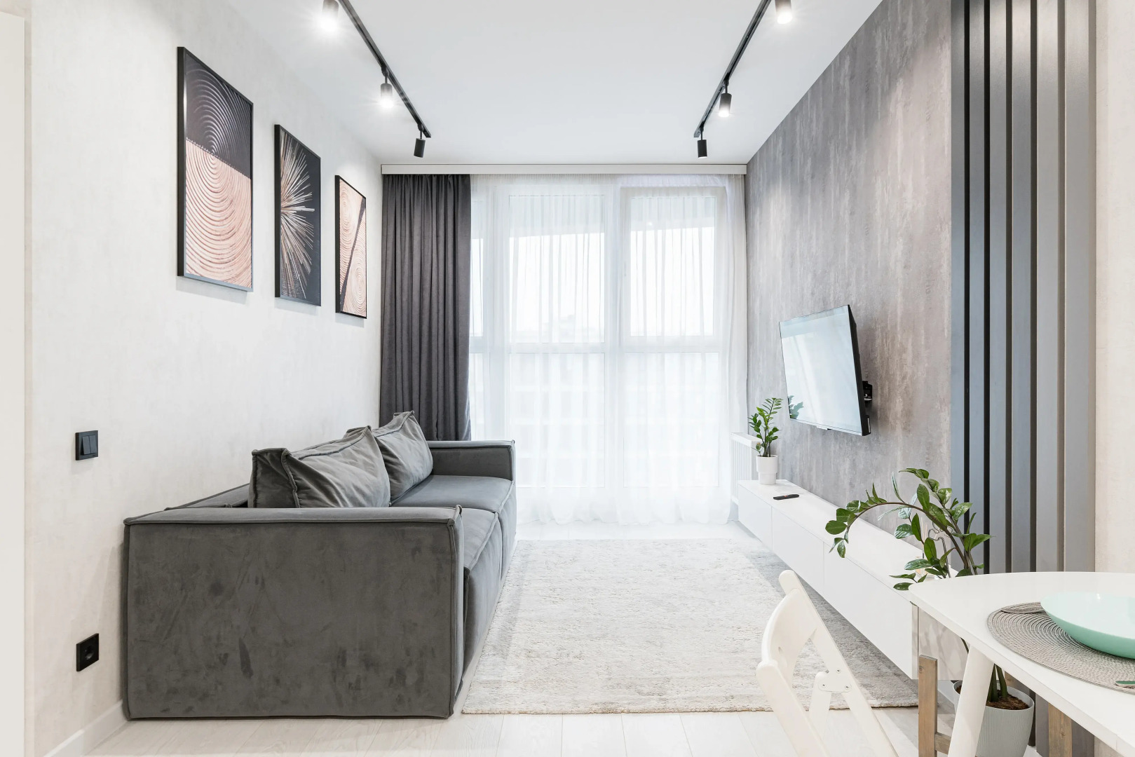 Апартаменты Дизайнерские на 24 Этаже с Панорамными Окнами