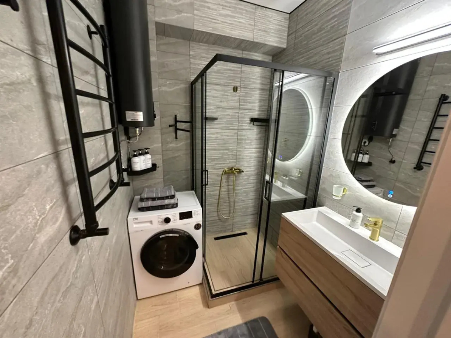 Квартира 65 м удобная для семьи напротив Казино с видом на горы