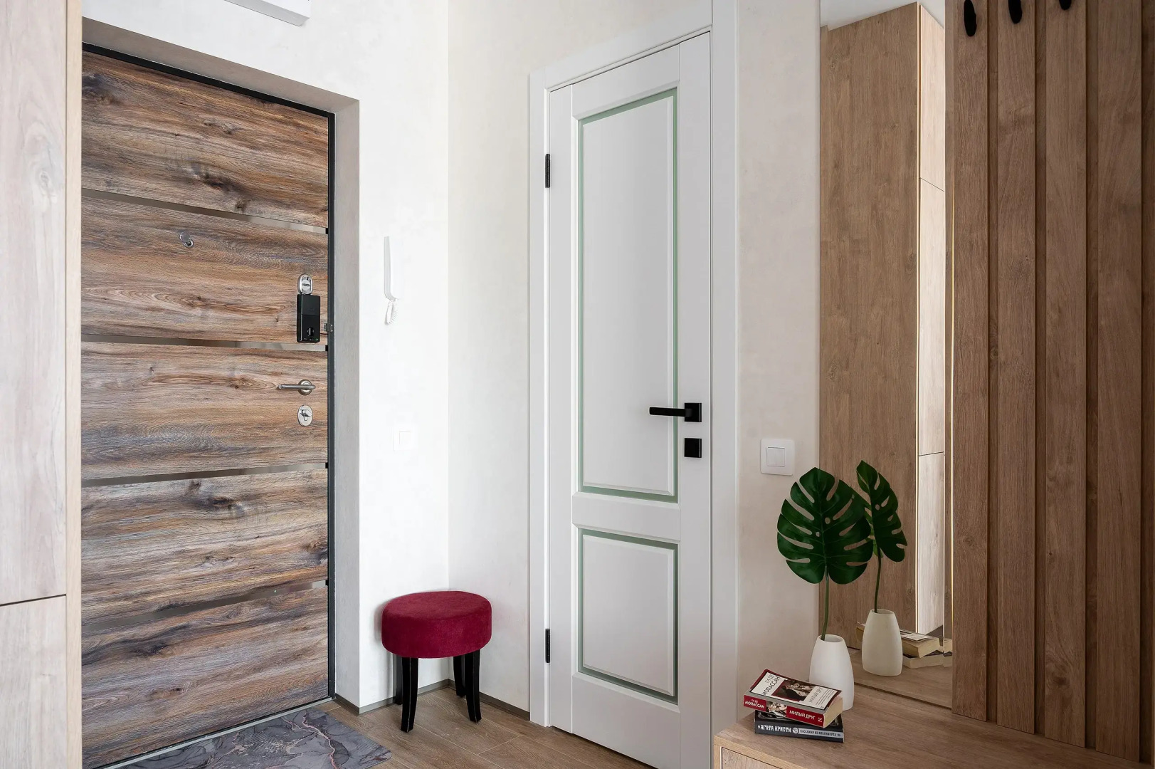 Апартаменты Red Apartments Атлантис апартамент Гермес