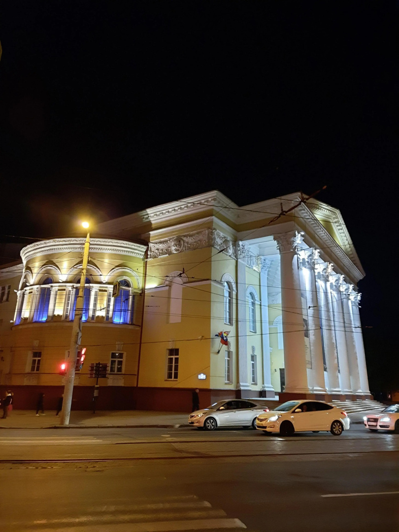 Апартаменты Отличная 2к Студия в Самом Центре
