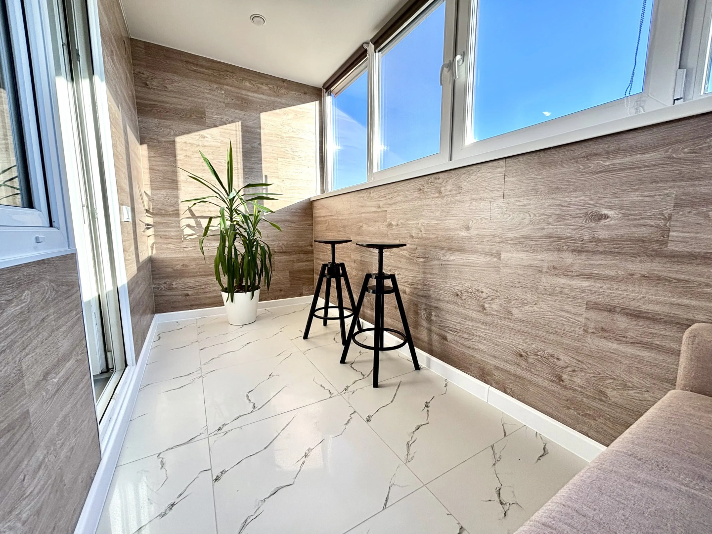 Апартаменты с дизайнерским ремонтом  возле Калужских Терм и рядом с Музеем Космонавтики