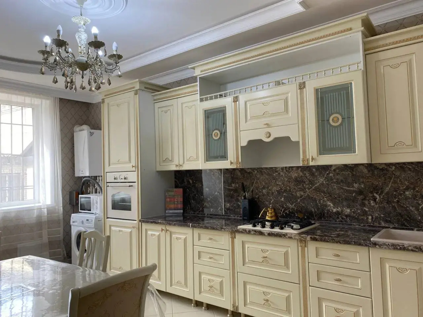 Квартира Просторная с Закрытым Двором и Кондиционером