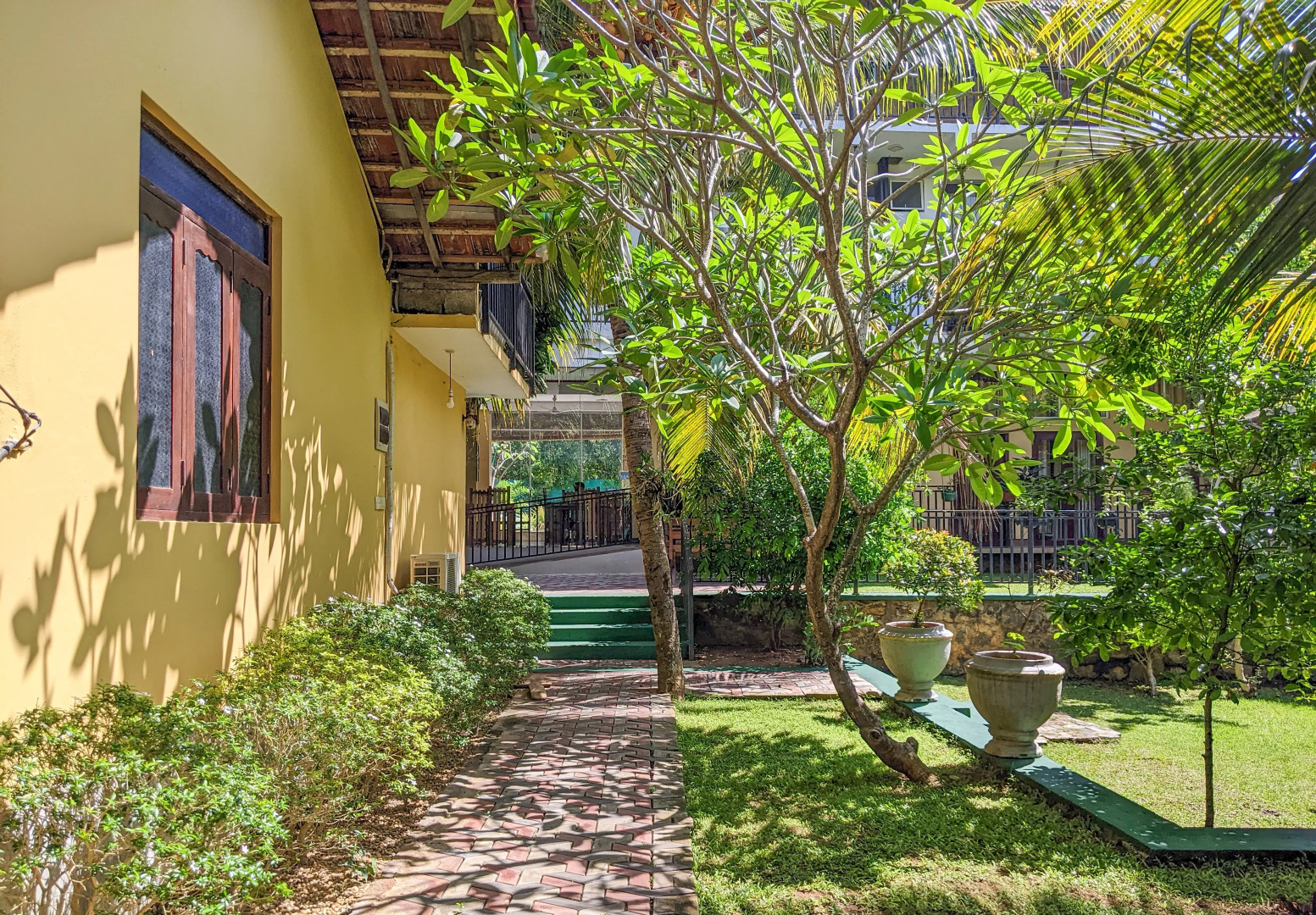 Отель Golden Wild Yala