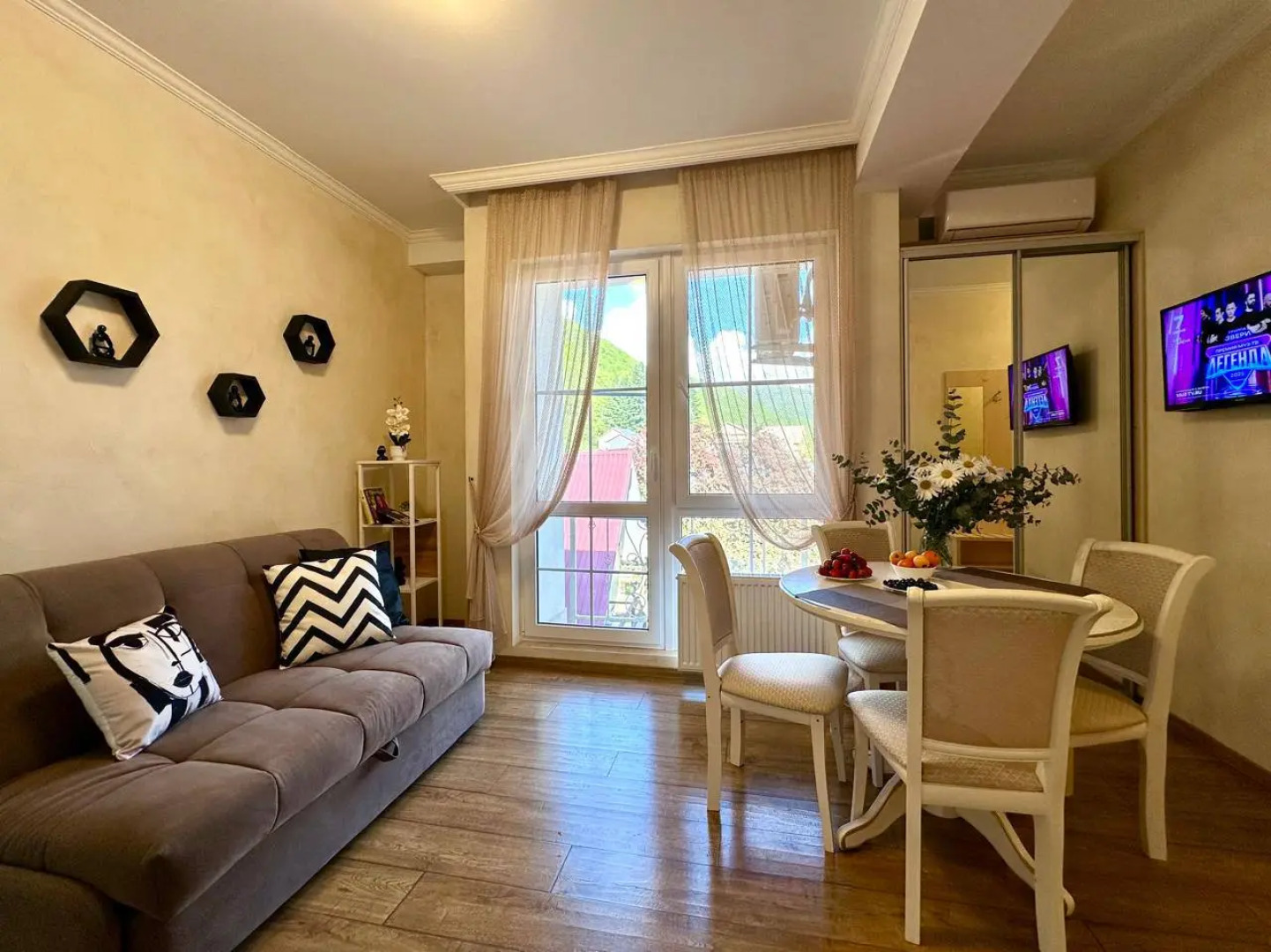 Апартаменты 2-х комнатные ГОРЫ рядом с казино