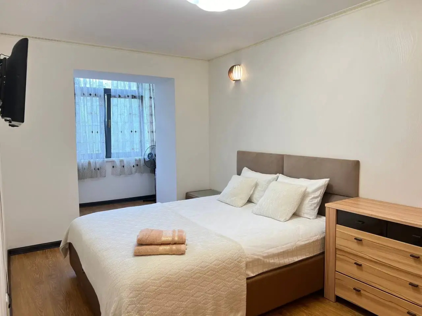 Квартира Толстой на Лейтейзена 3