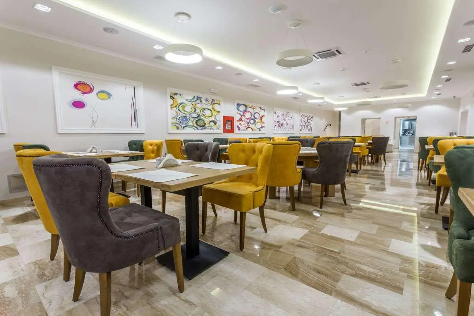 Отель Royal Inn