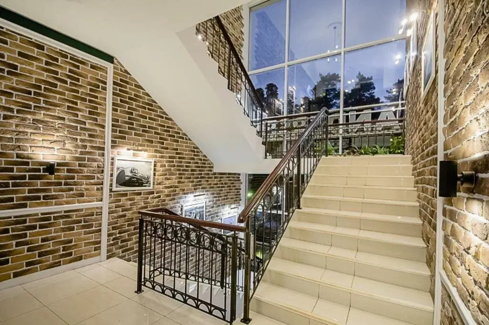 Отель Андерсен