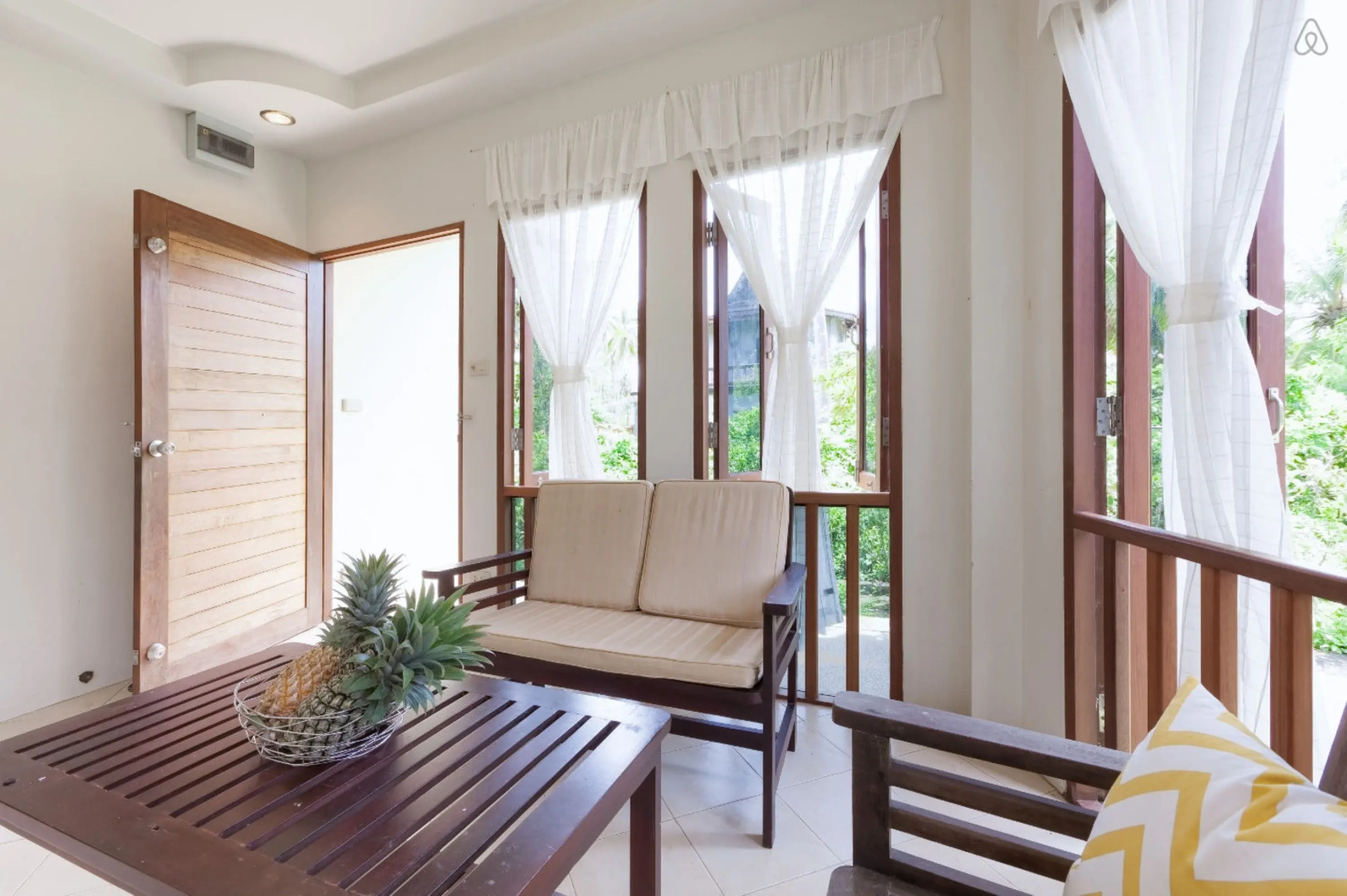 Вилла Behind The Sea