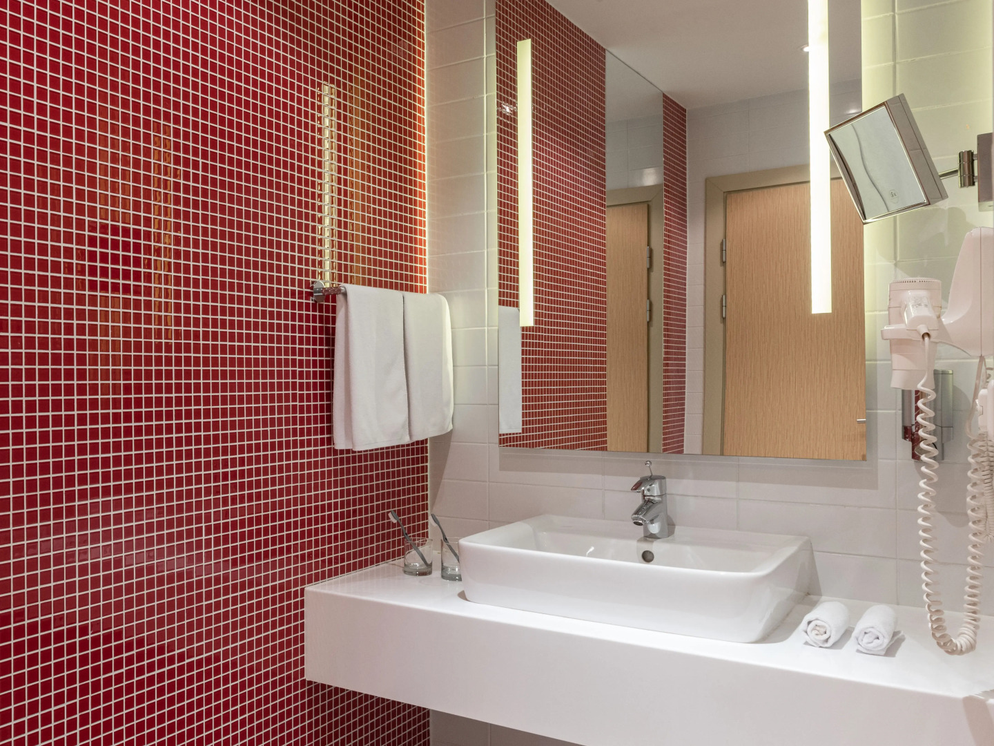 Отель Cosmos Novosibirsk Hotel