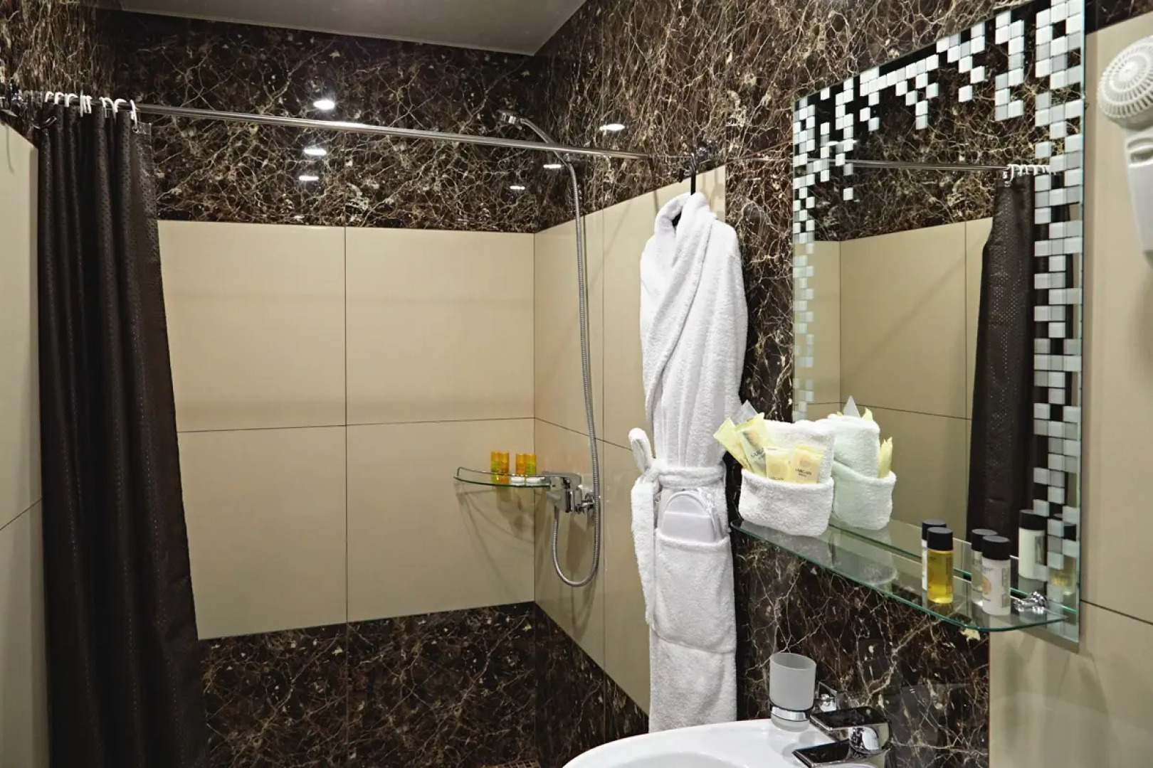 Отель Белая Акация