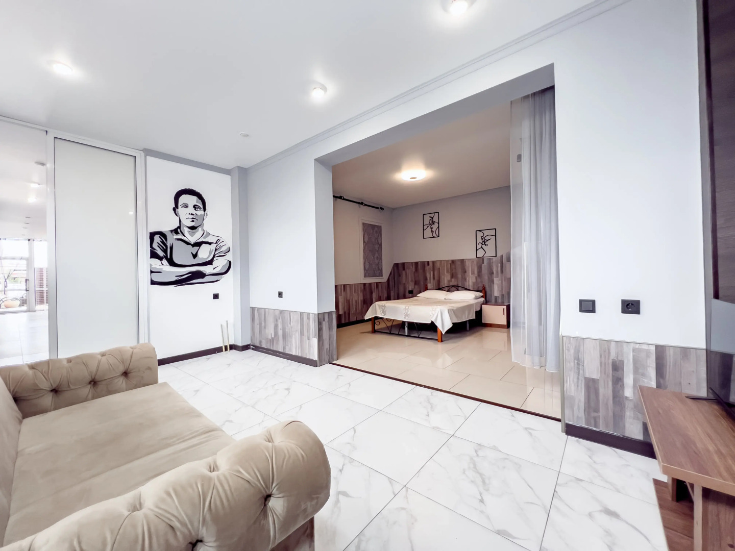 Апартаменты просторные у моря и парка в Сириусе