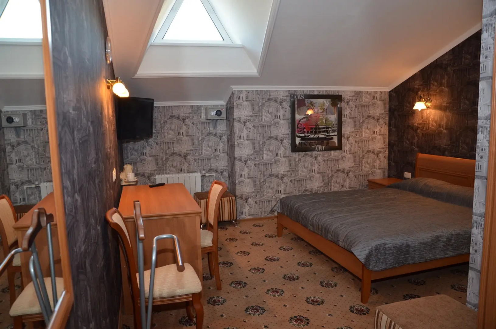 Отель Семь Пятниц