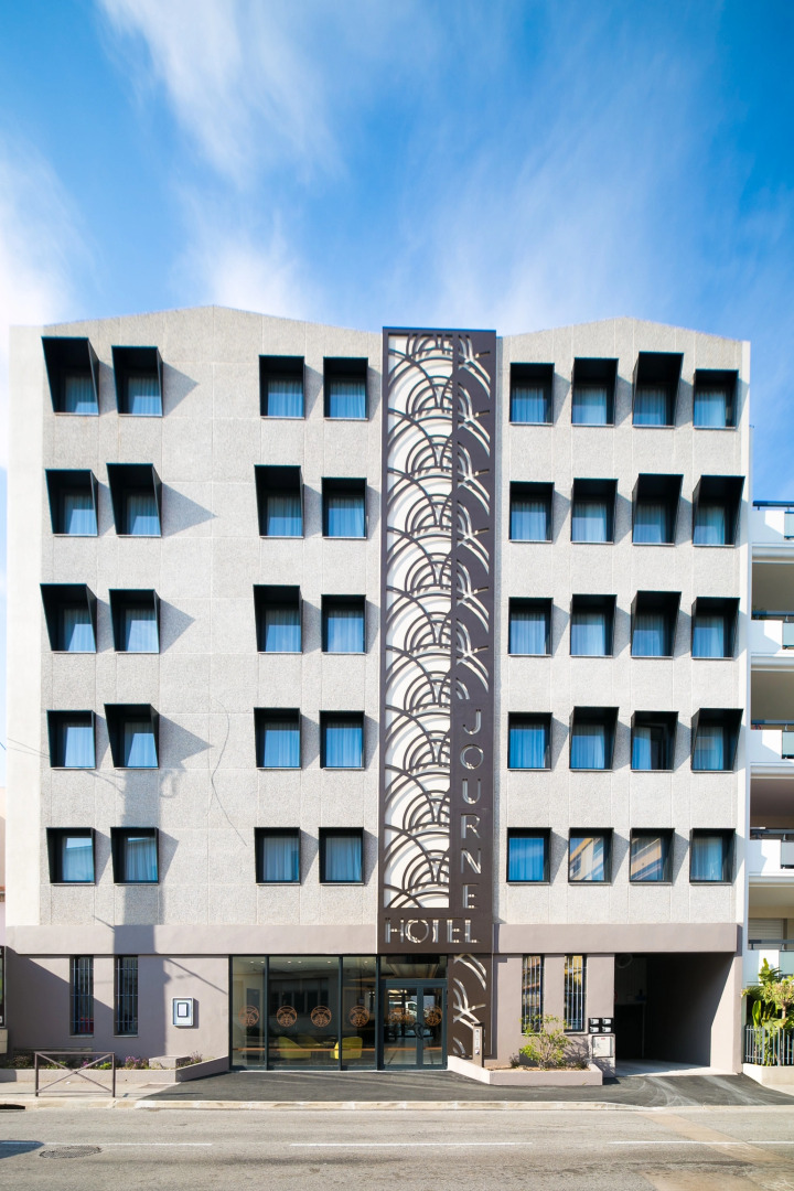 Отель Best Western Journel Saint-Laurent-Du-Var