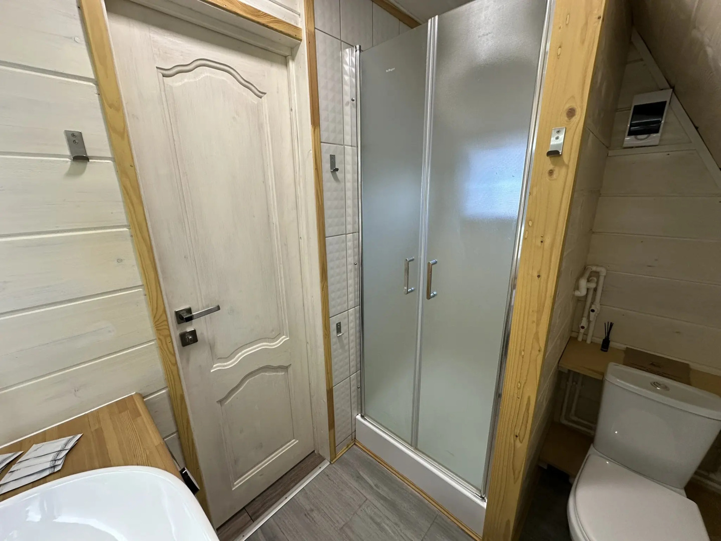 Частный дом Над Рекой с видом на Озеро