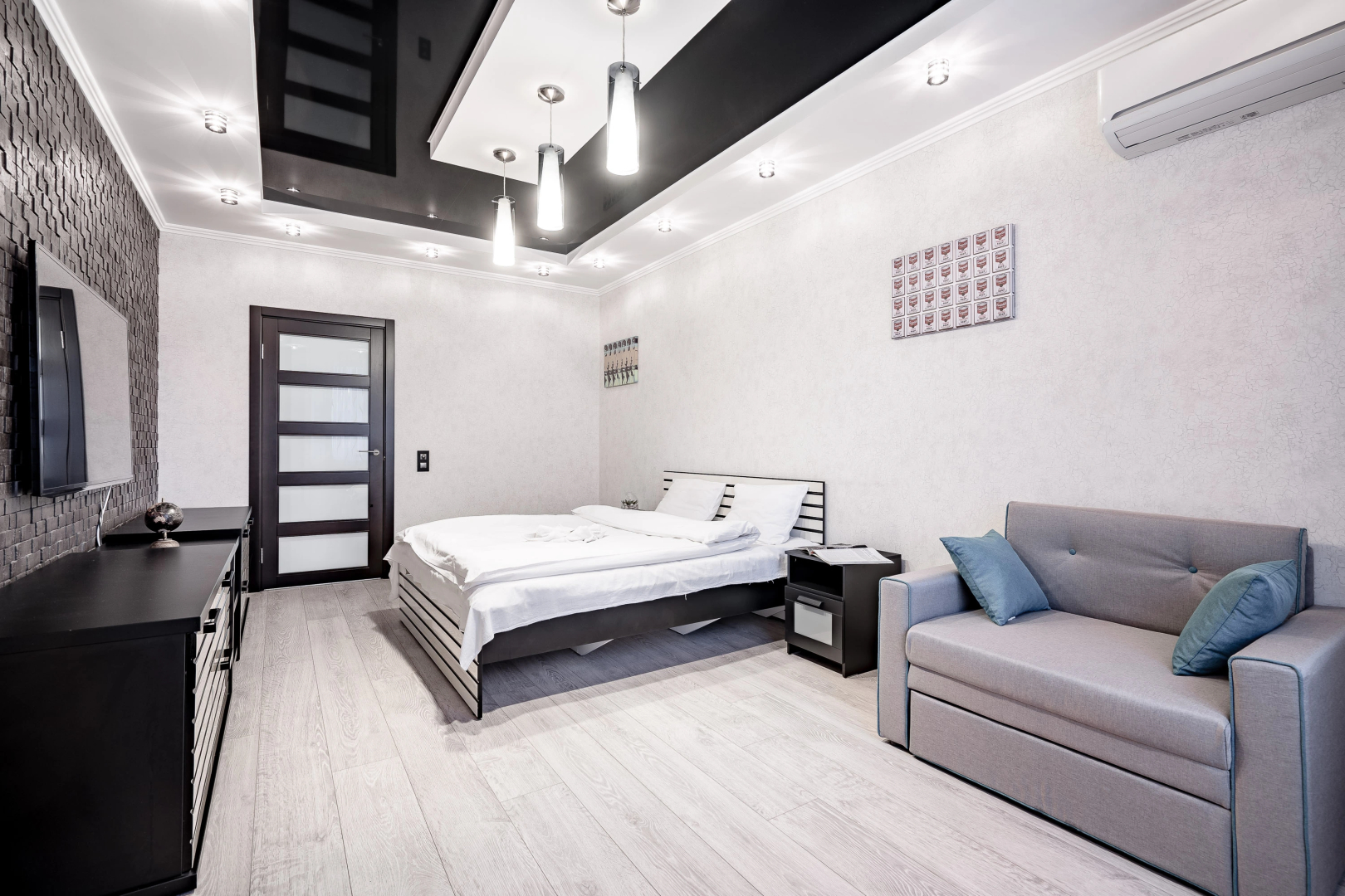 Апартаменты с балконом на Скрыганова