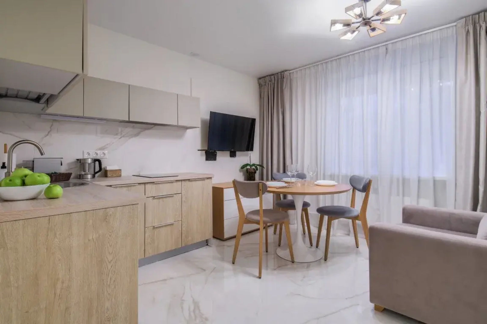 Апартаменты NicePlaceSPb на Большеохтинском 15к2