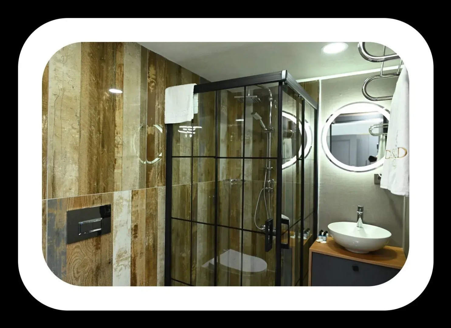 Asgard Hotel