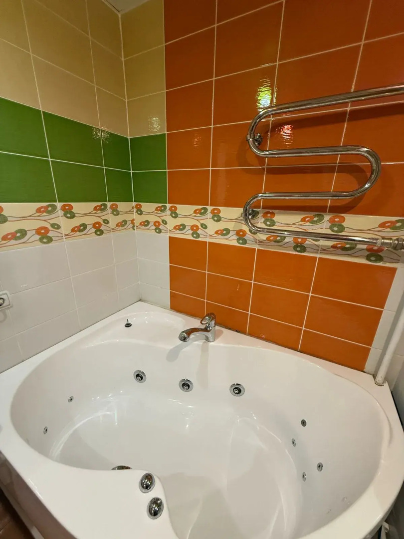 Квартира 2-комнатная ул. Азина 5/1