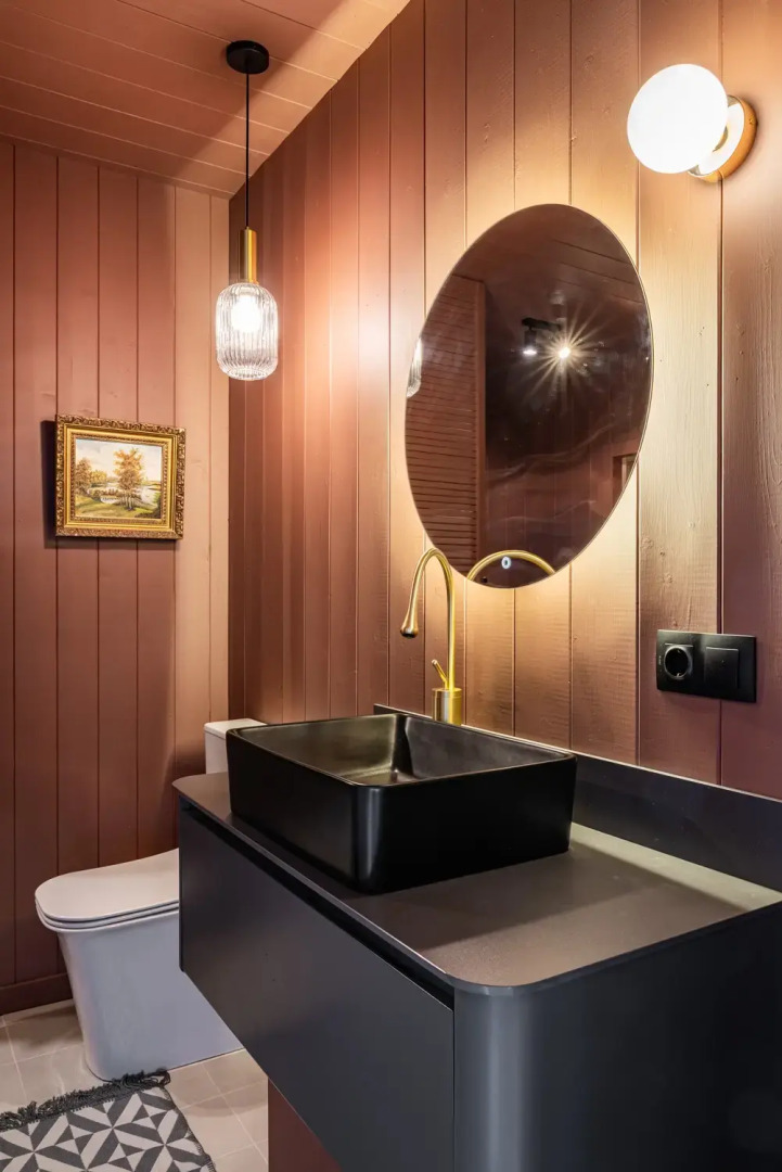 Частный дом с горячим джакузи на террасе