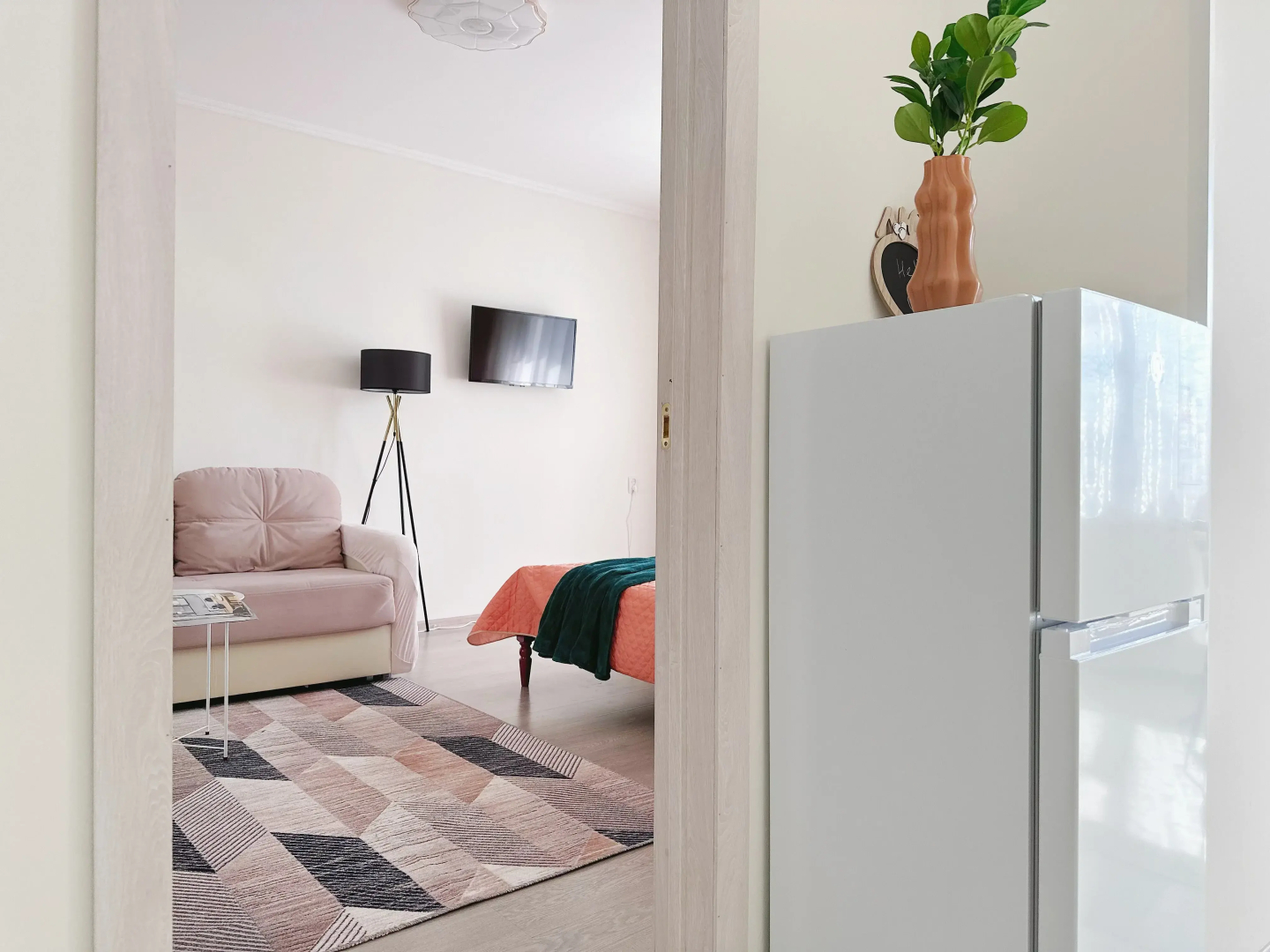 Квартира Однокомнатная Natali apart на метро Академика Янгеля