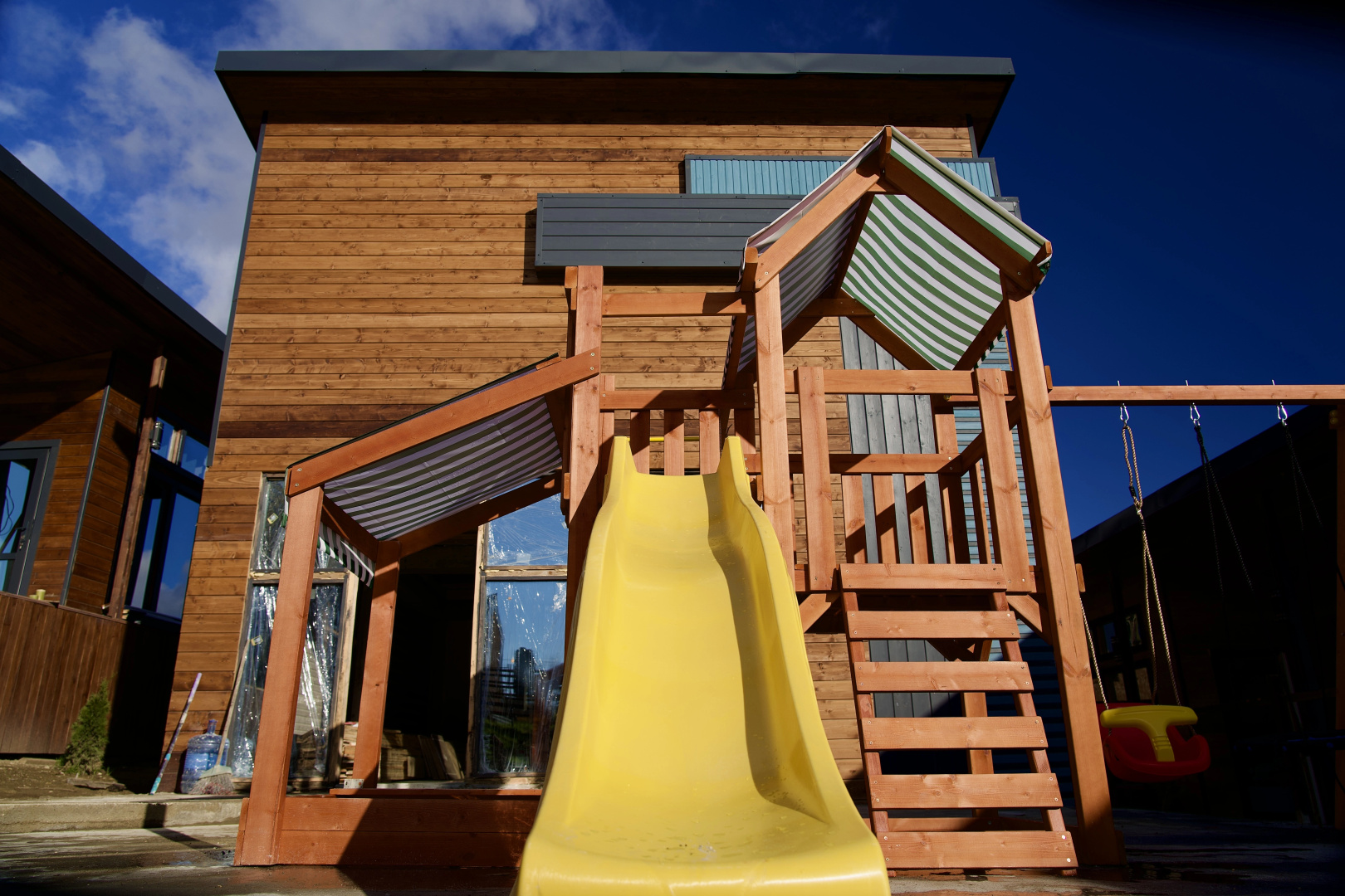 Отель Manresa Family Resort