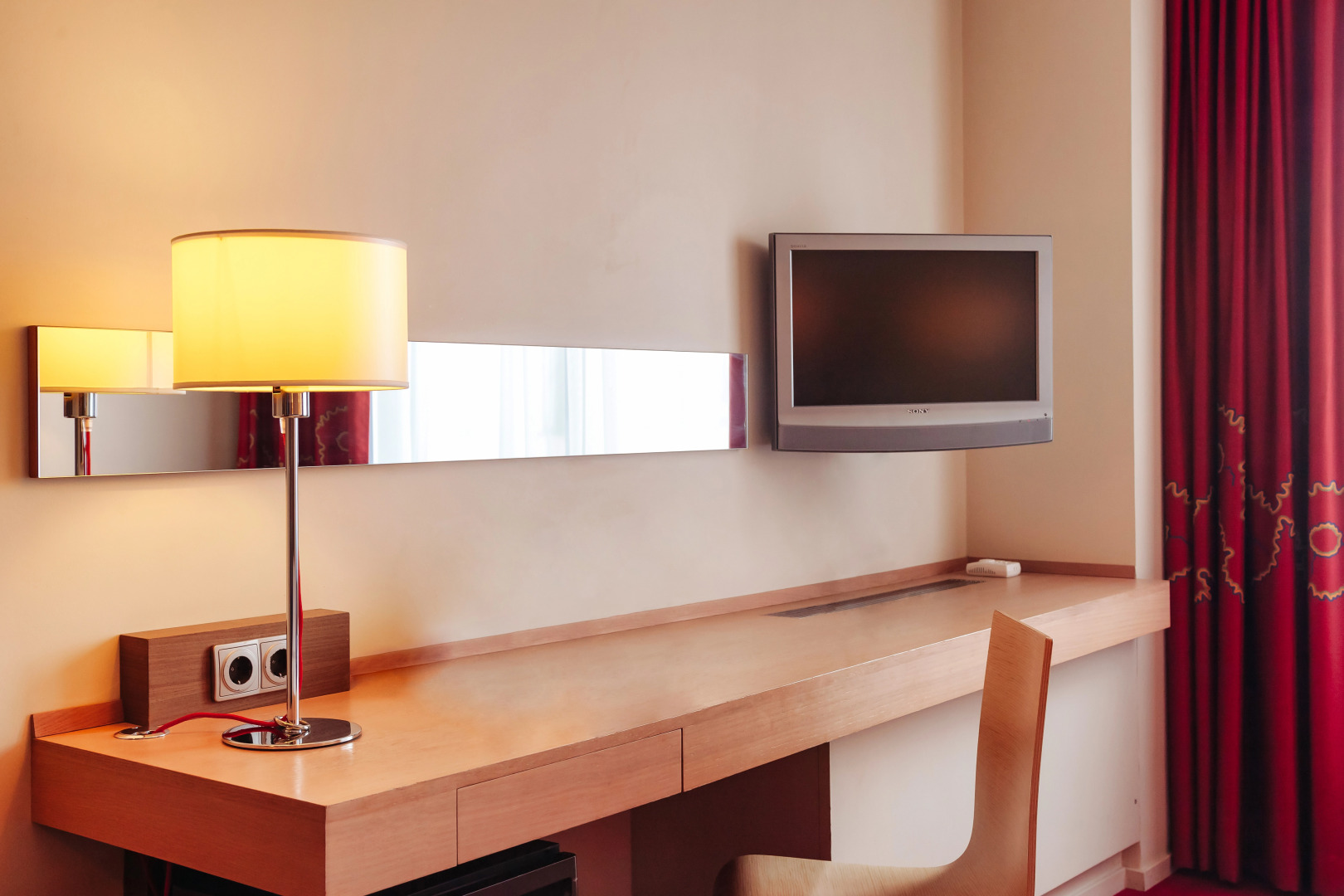 Отель Космос Прибалтийская