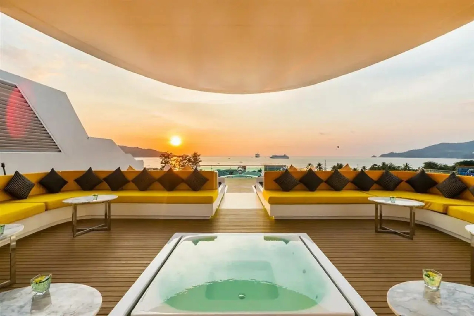 Курортный отель The Kee Resort & Spa