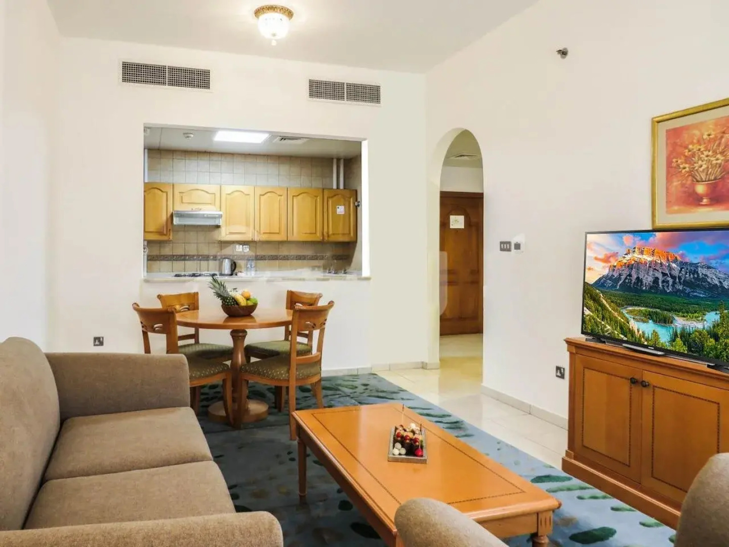 Апарт-отель Uptown Hotel Apartments Abu Dhabi