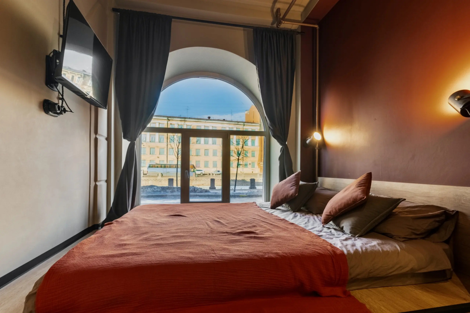 Уютная студия с прекрасным видом в историческом центре Санкт-Петербург