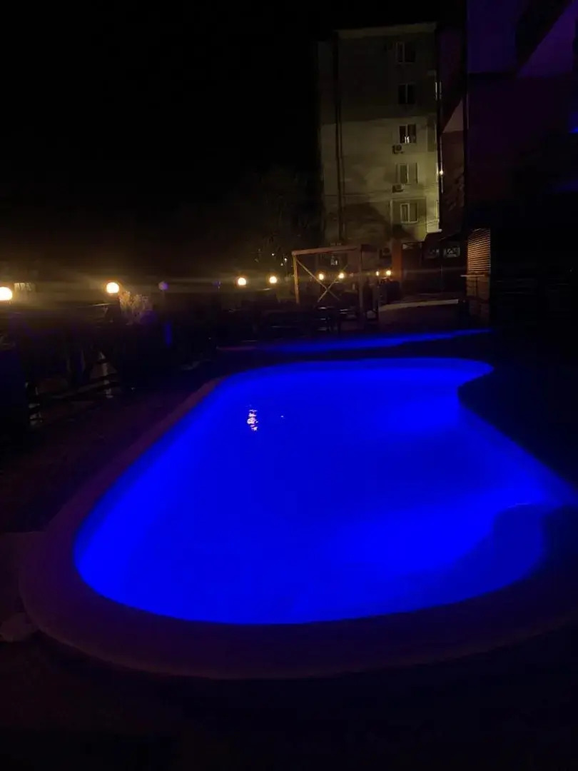 Студия на улице Западная