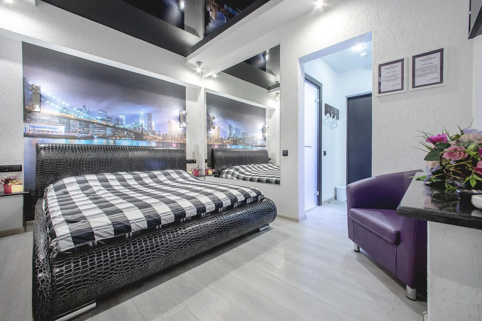 Отель Алекс Отель на Мужества