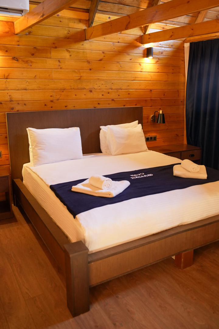 Отель Navy Inn & Bungalows