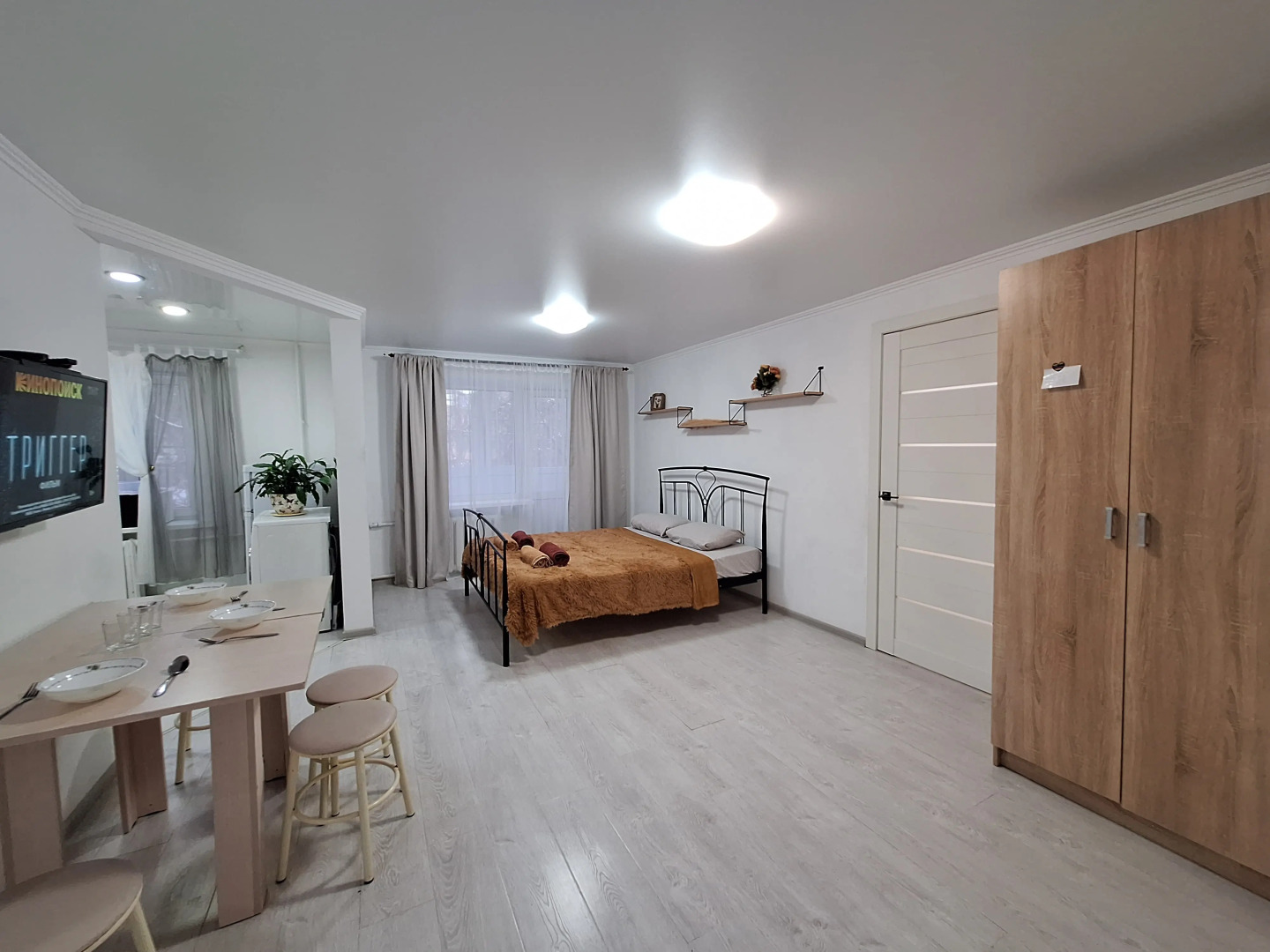 Апартаменты двухкомнатные White Room от Rooms Apartment