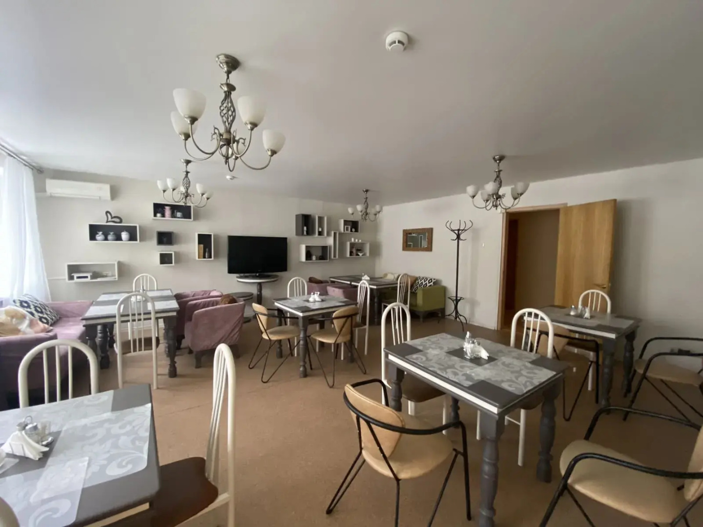 Отель Polo 74 - бывшая гостиница Астра