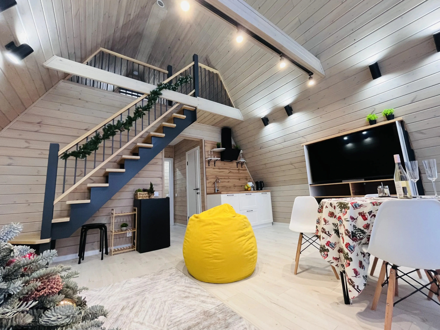 Шале LakeSide Lemon