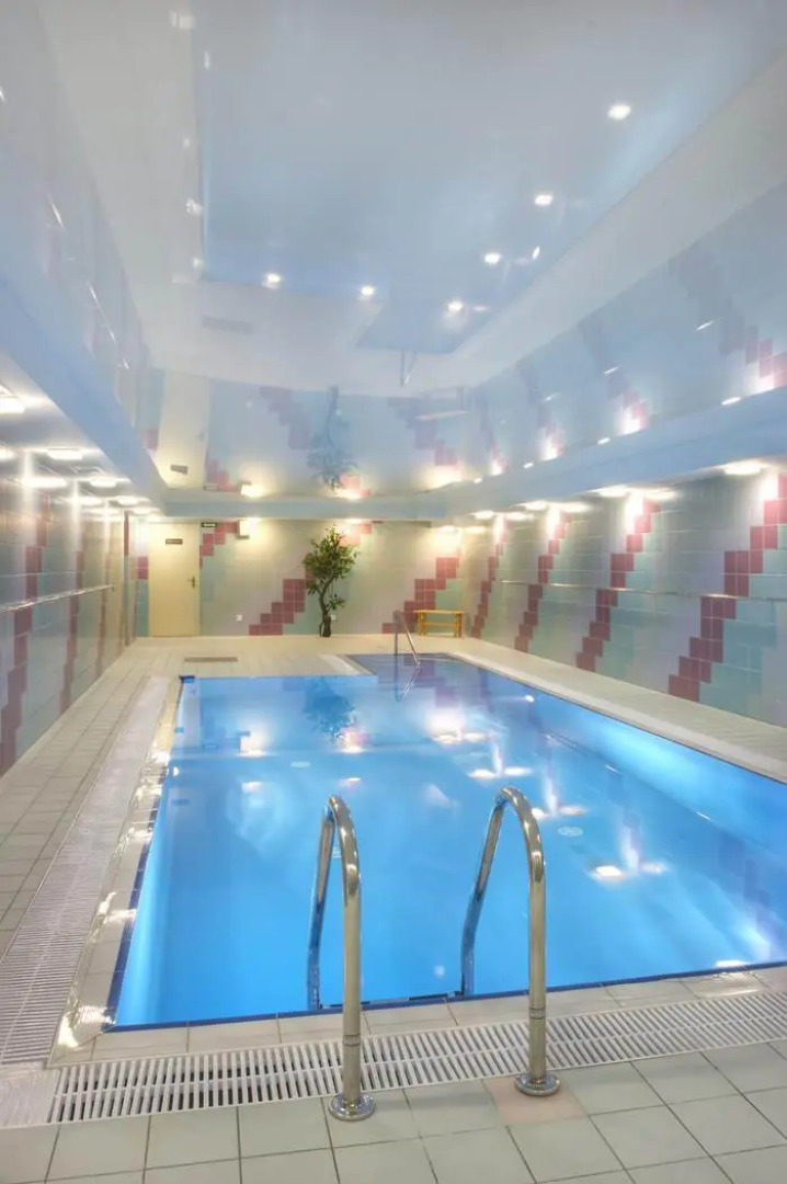 Отель Петро Палас 