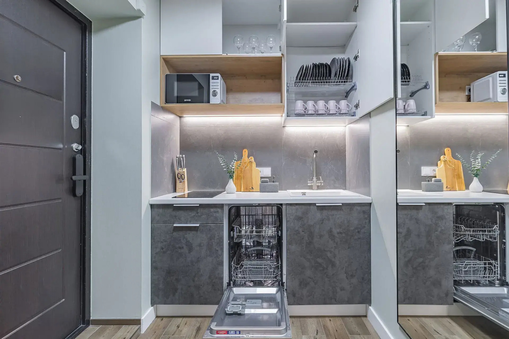 Апартаменты в центре на улице Горького 152а Сова-Дом