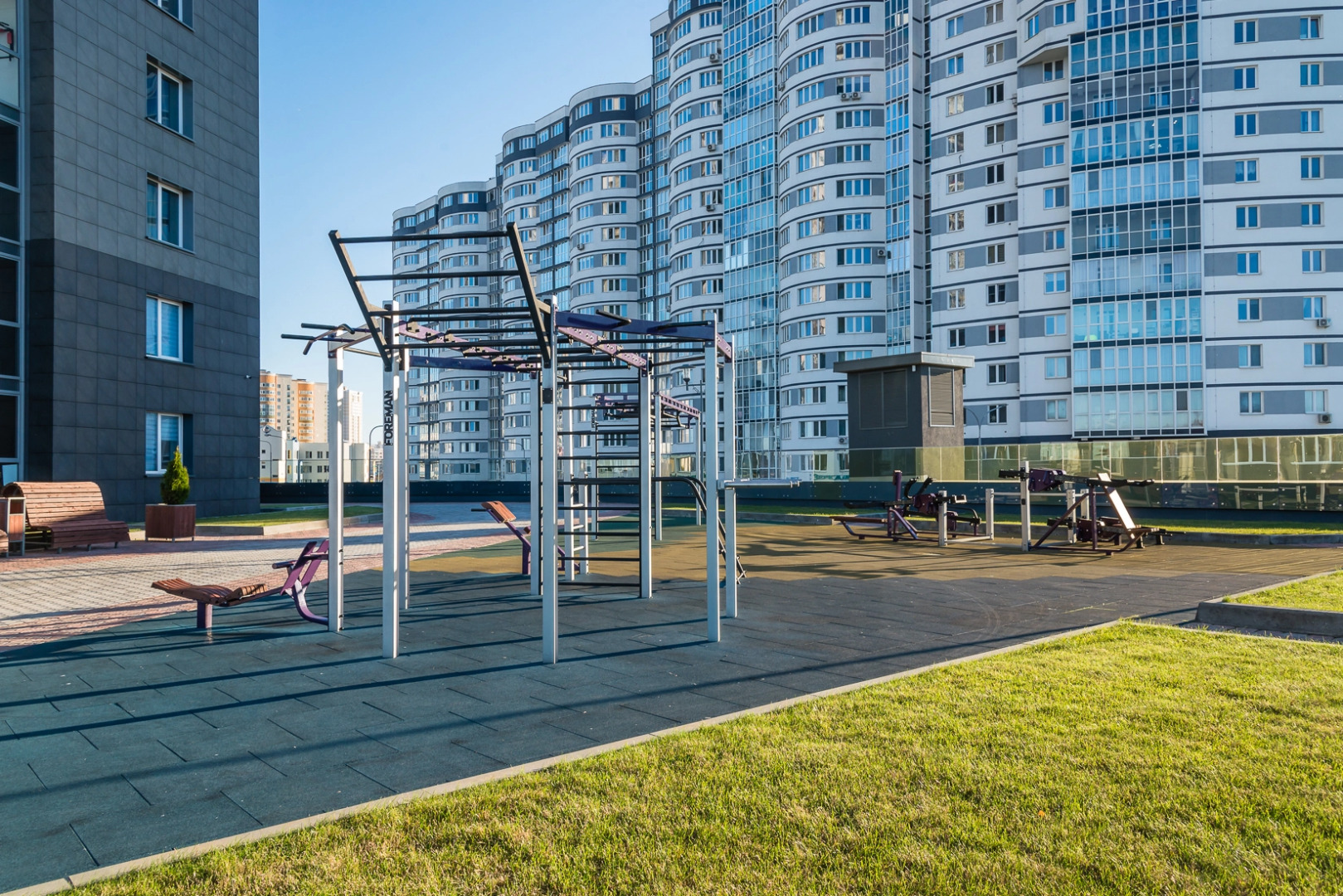 Апартаменты Румер в элитном жилом комплексе с видом на озеро