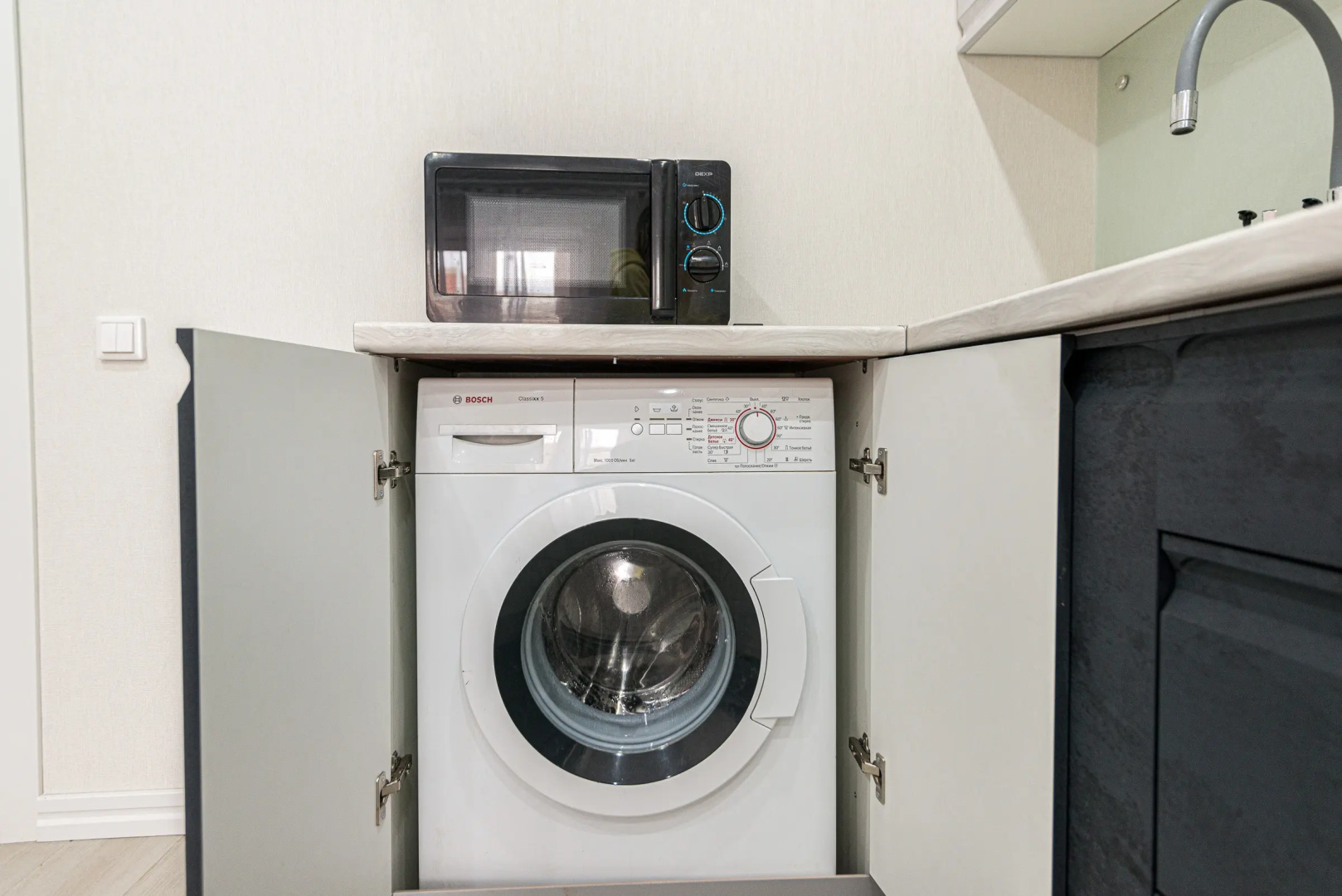 Квартира 1-к в новом мкр. на Прокопьева 11 от RentAp, 4 сп.места, 2 TV, широкая кровать