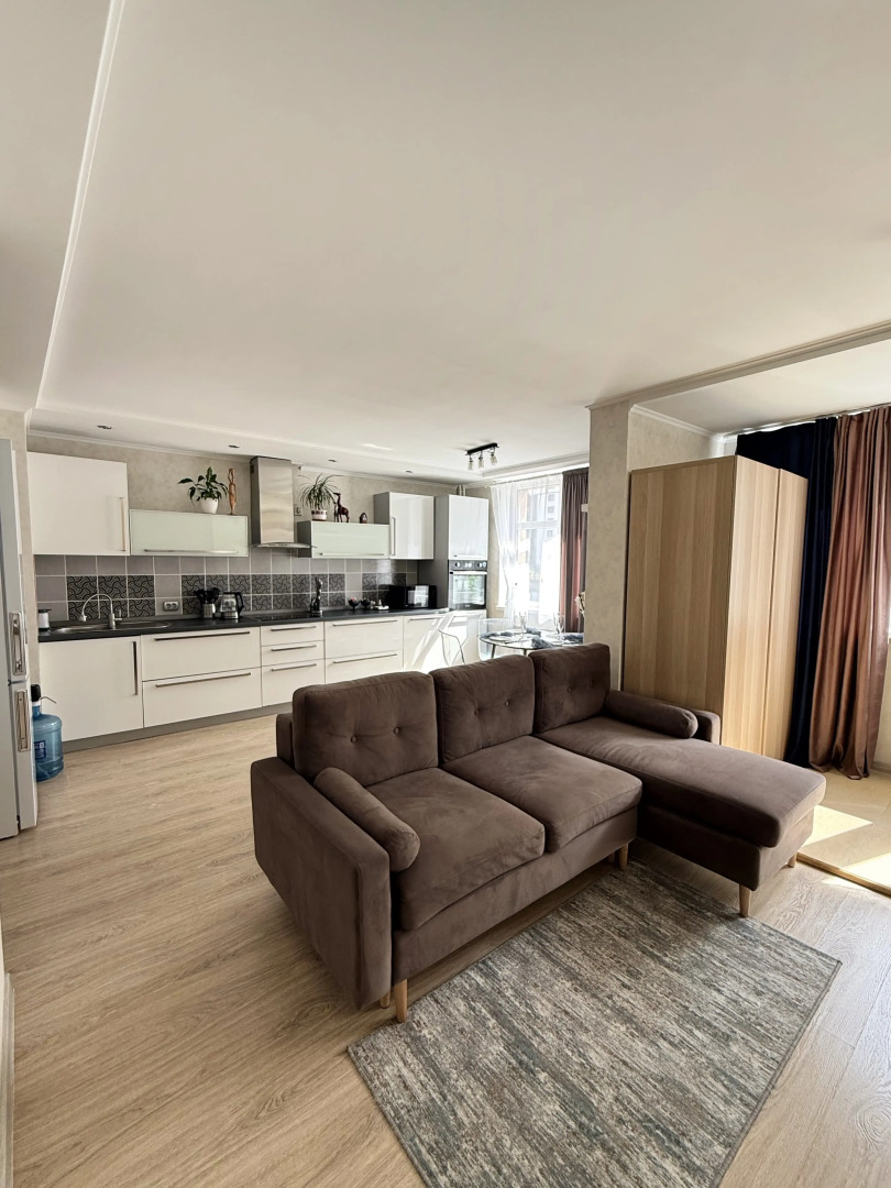 Квартира уютная с хорошим расположением на квартале