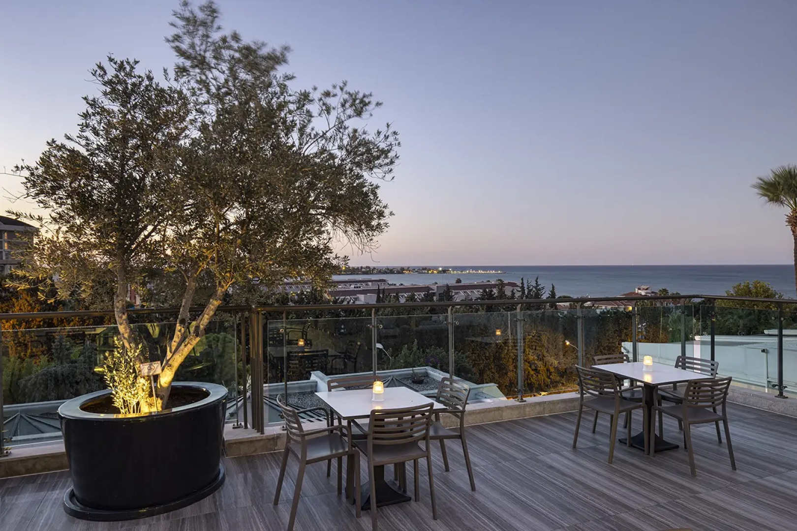 Side Star Elegance Hotel