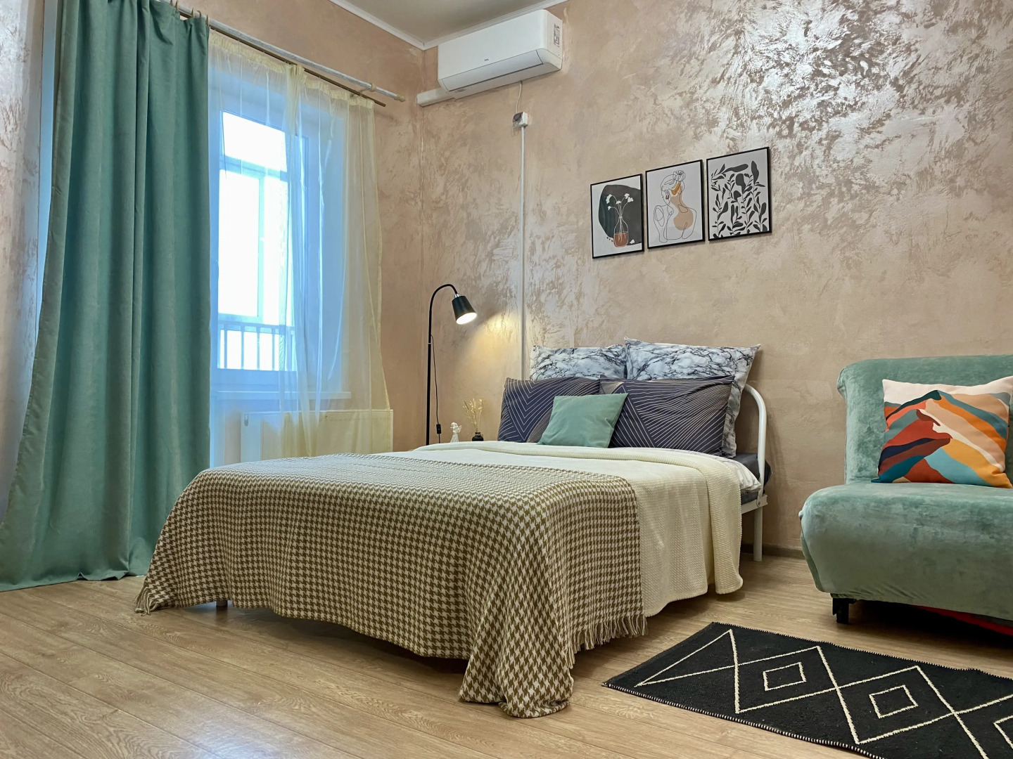 Квартира на 25 этаже с красивым видом на город