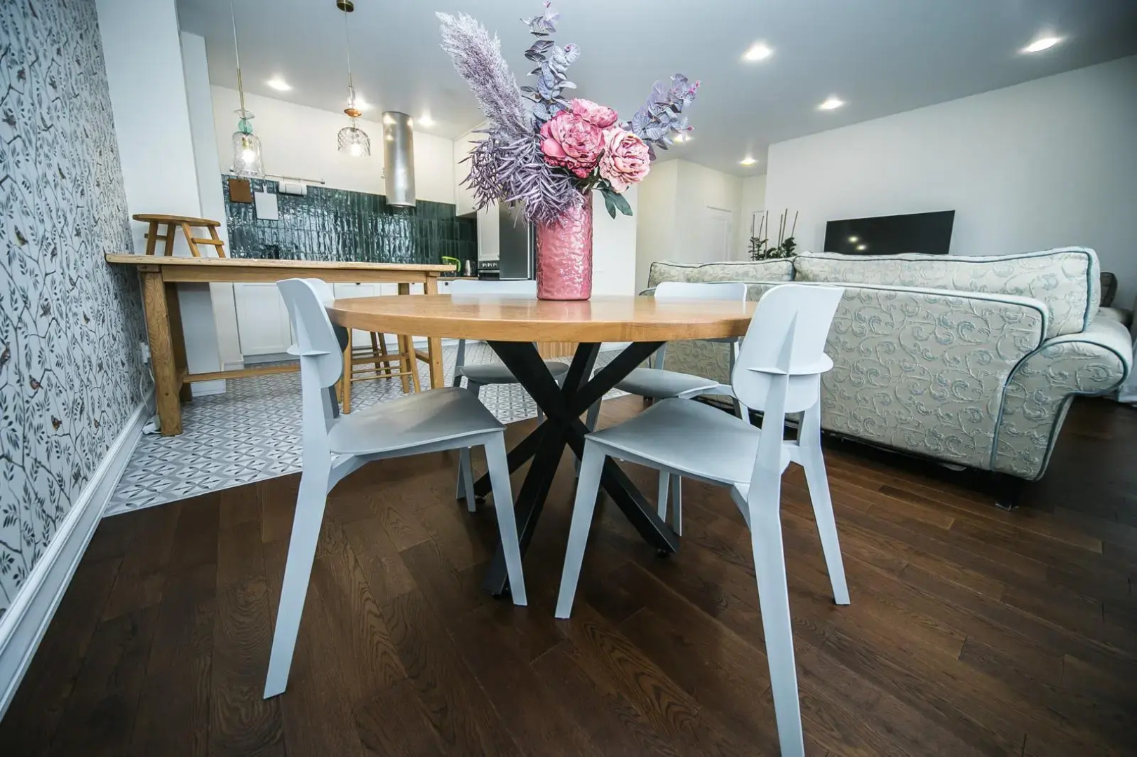 Квартира в центре у метро Кавальская Слобода