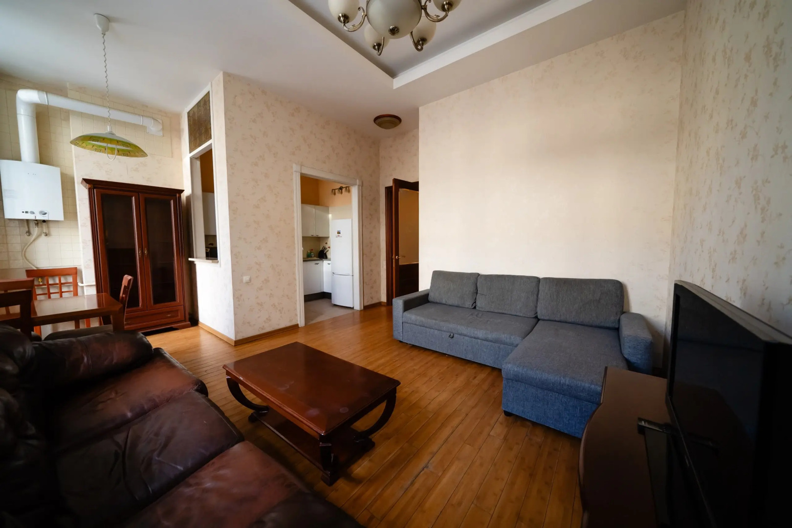 Современная квартира Невский 13 с балконом и парковкой