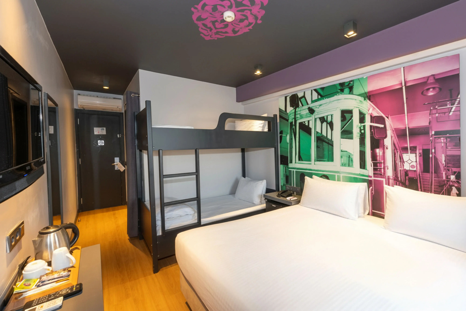 Tulip City Hotel